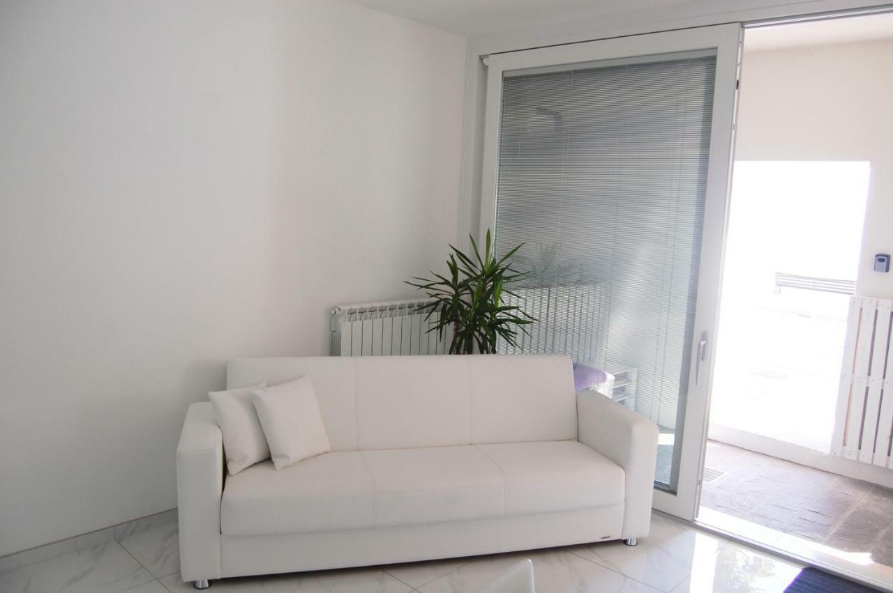 Maison Audrey Desenzano del Garda Exterior foto